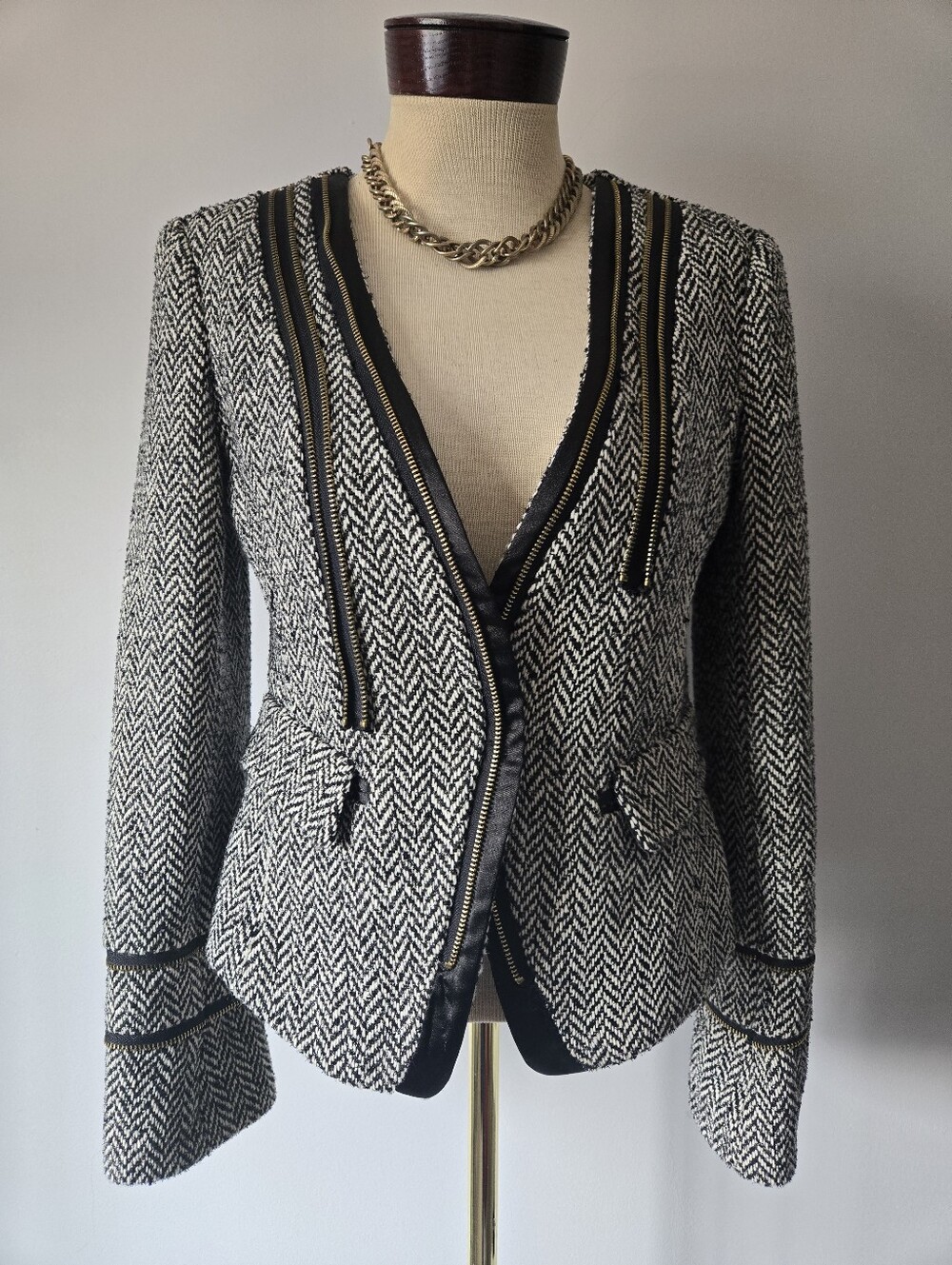 JS FROM Tweed Herringbone Women's Blazer Jacket - Black & White With Zippers.